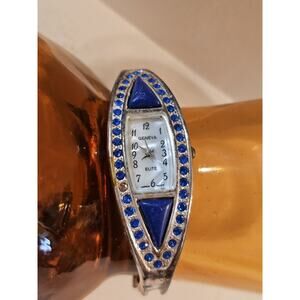 Vintage Ladies Geneva Quartz Bangle Watch Small Wrist